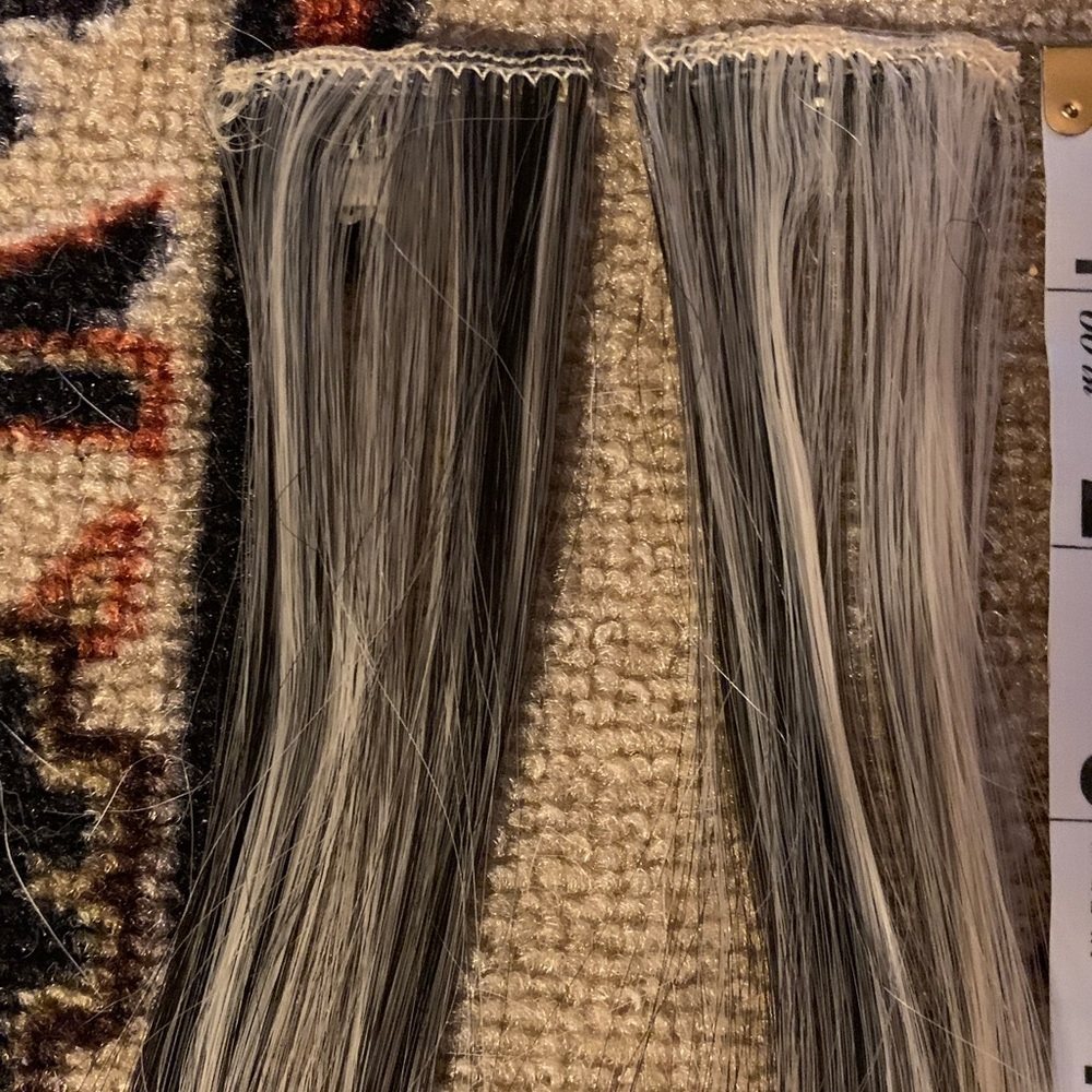Stylish Synthetic 26” Black/Blonde 8pc Weft Extension Set - Picture 10 of 15